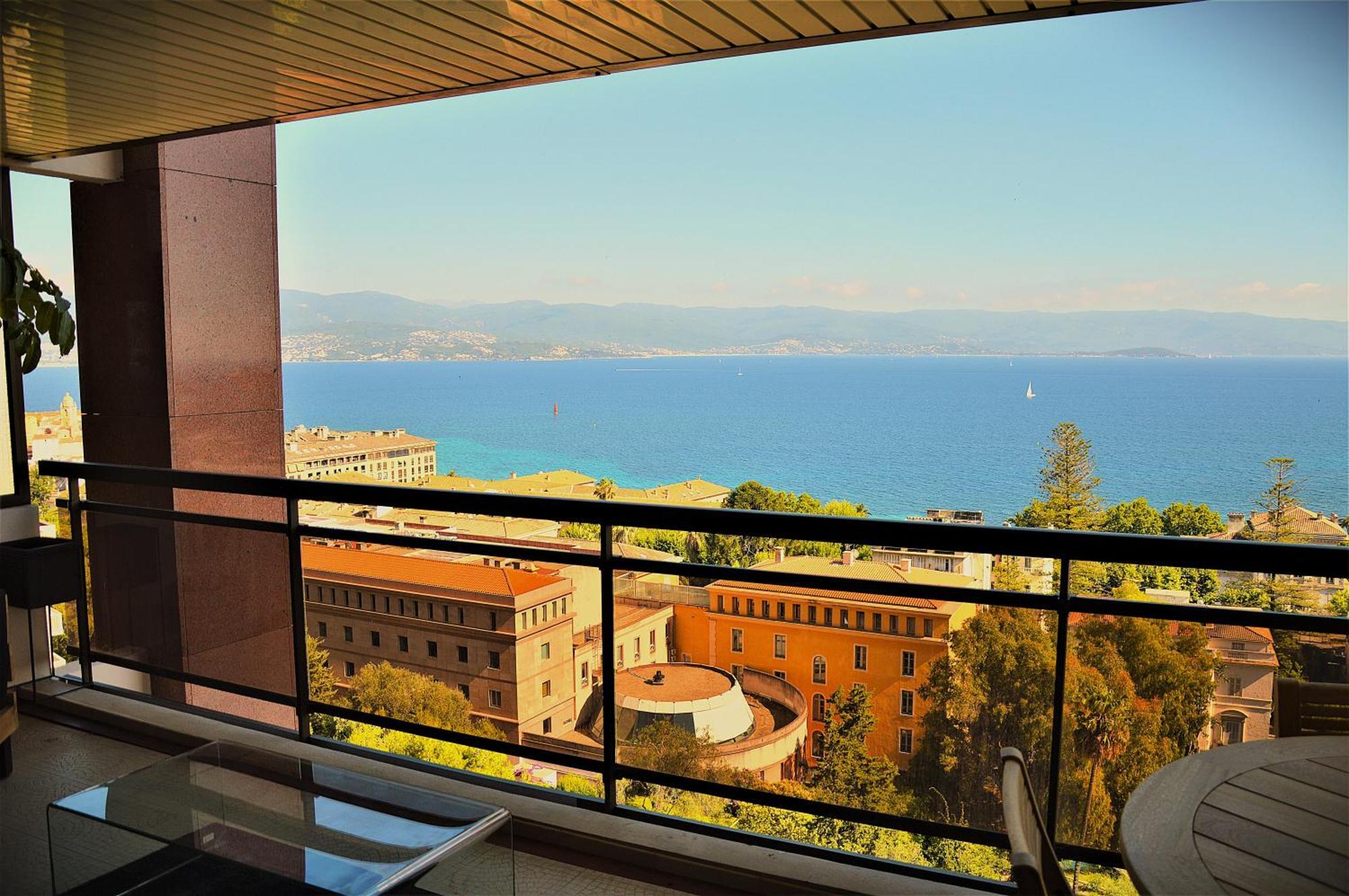 Grand T2 Standing Ajaccio Proche Centre Et Plages Vue Panoramique Parking Prive Ajaccio (Corsica) Exterior foto